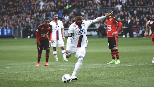 soi-keo-tran-dau-giua-hai-doi-tuyen-rennes-vs-lyon-2000-ngay-16-10-2022-ligue-1